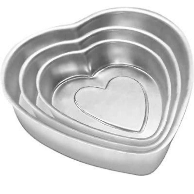 Shaped 2024 cake tins